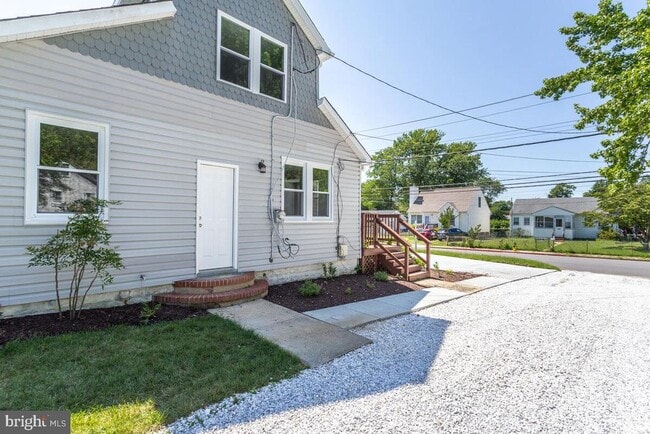 Photo - 1227 Tyler Ave