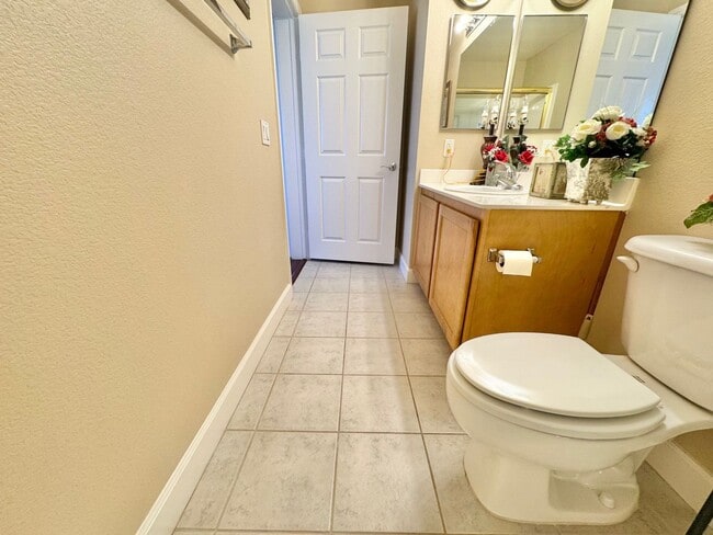 Photo - Modern condo with resort-style living in South Las Vegas