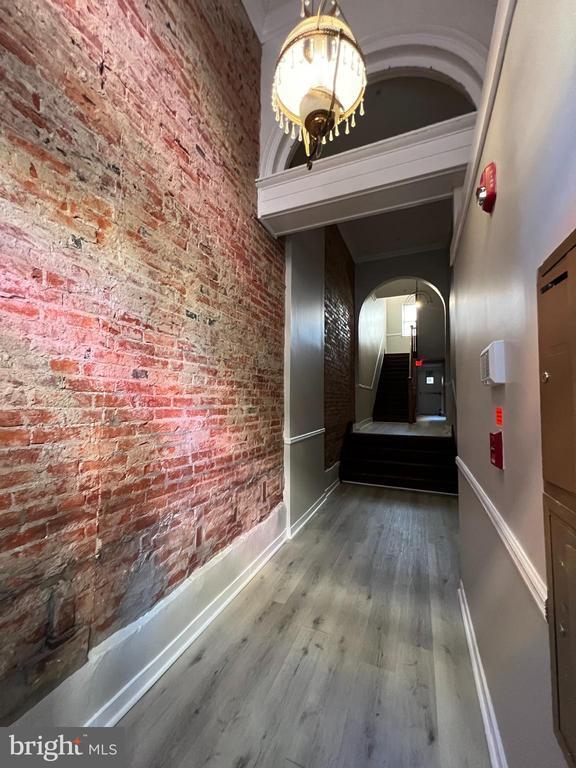 Building Photo - 1206 Walnut St Rental