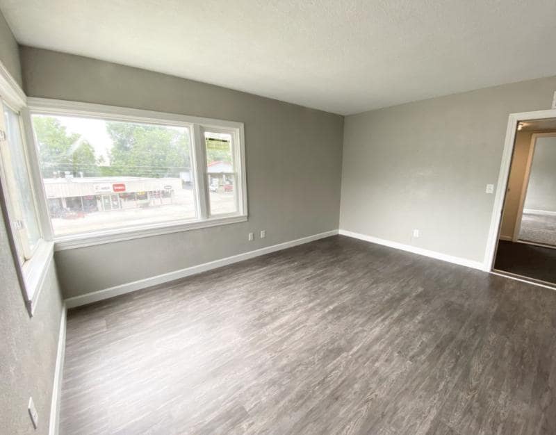 Photo - 227 E 35th St