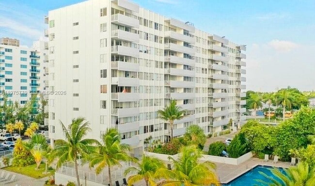 Photo - 7545 E Treasure Dr Unit 3I