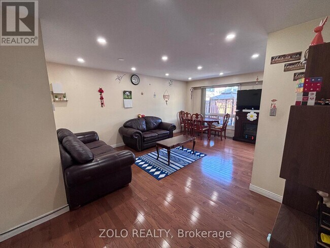 Photo - 34 Primrose Crescent