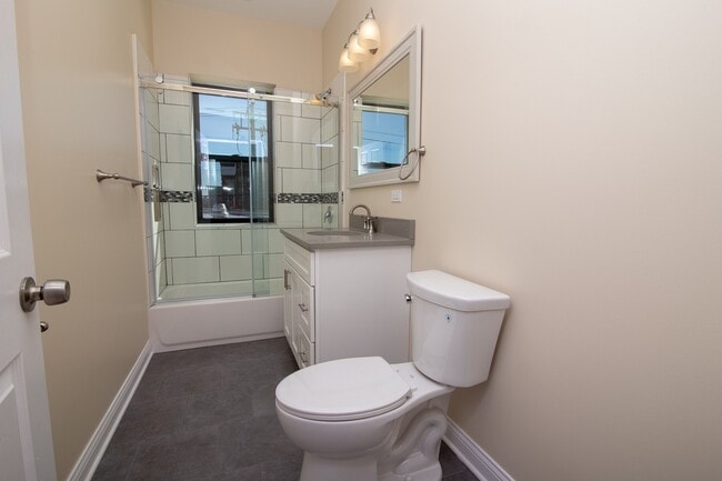 4001 W Armitage Ave Unit 4001 W. Armitage - Unit A