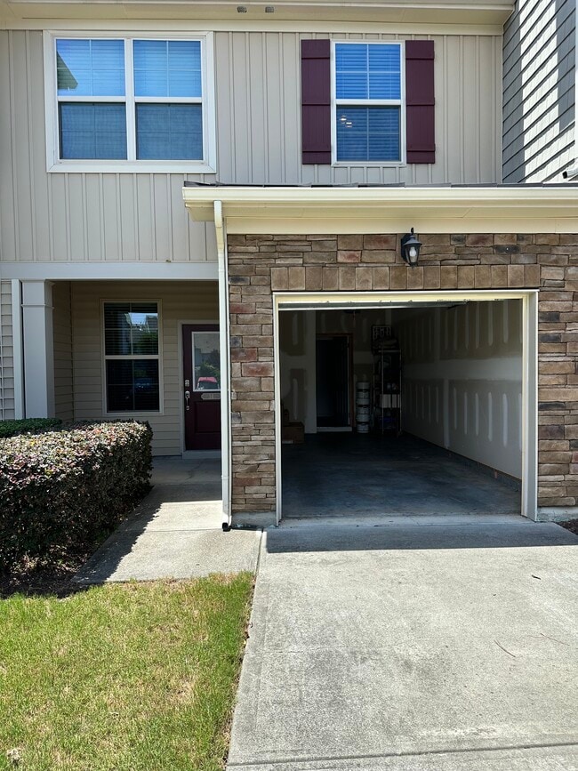 Photo - 14 Intuition Cir