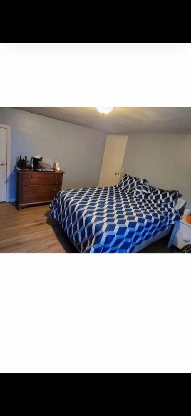 Photo - 138 Draper St Unit Draper street left side