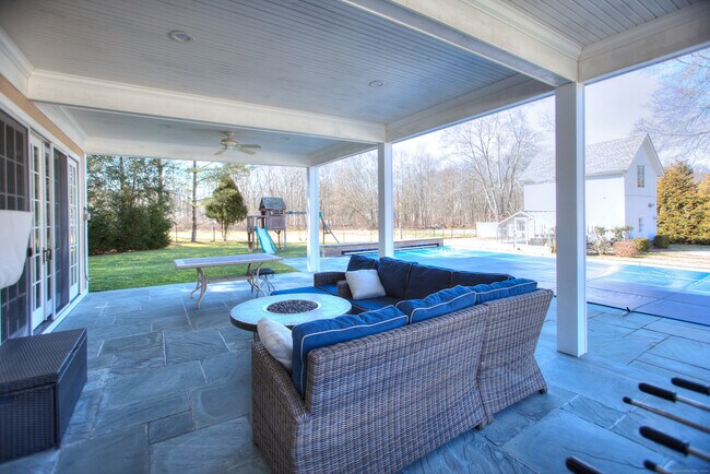 Photo - 1 Vineyard Ln
