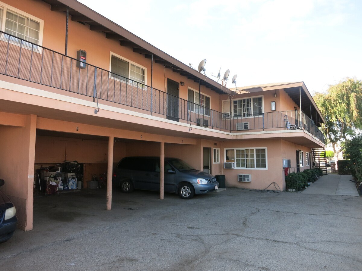 Photo - Memorial Apts