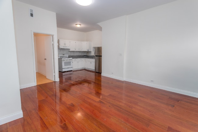 Photo - 1651 W 38th Pl Unit 1F