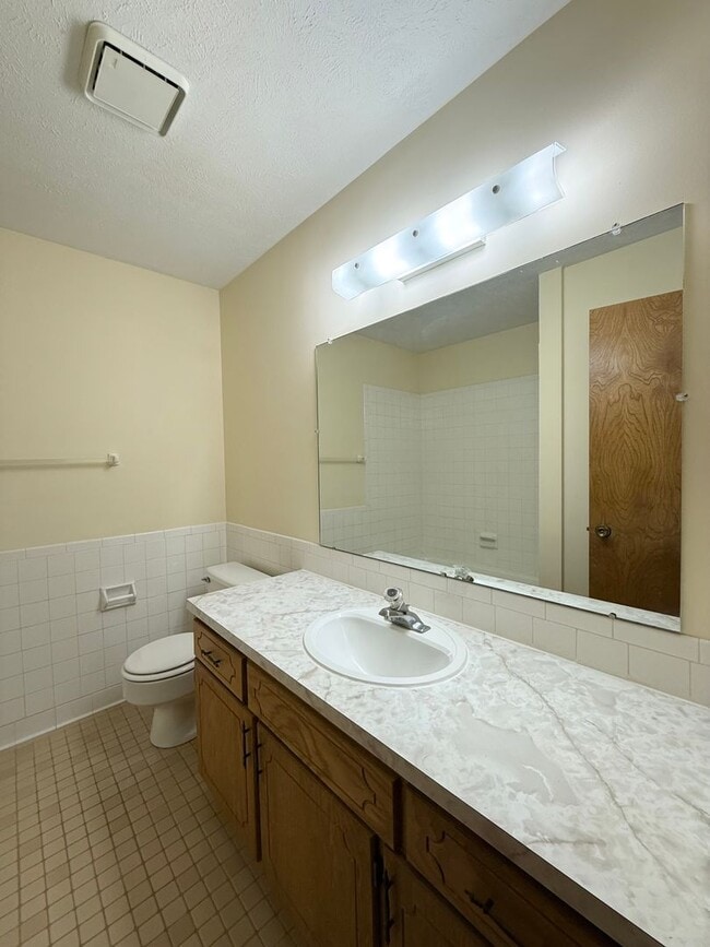 Photo - Lamplighter 01 Unit 308