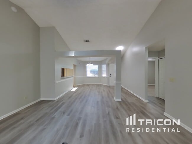 Photo - 3373 Millcrest Pl
