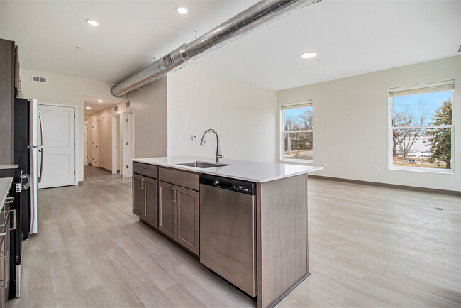 Building Photo - Harwood Flats Rental