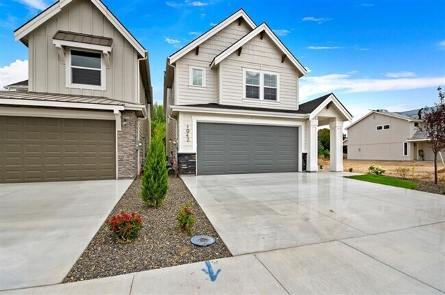 Photo - BRAND NEW HOME!! 4 Bedrooms, 3 Baths, Large Open Floor Plan! Perfect Location, Must See!