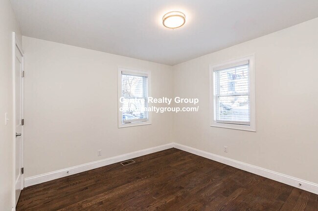 Photo - 2 Chestnut Pl Apartments Unit 4