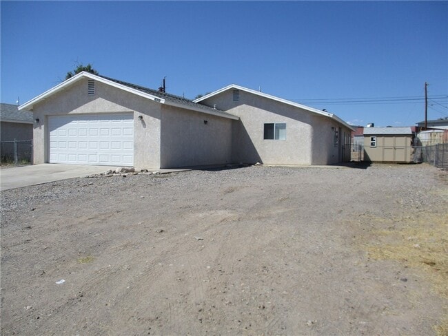 Building Photo - 1489 Bluffs Cir Rental