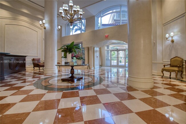 Building Photo - 19900 E Country Club Dr Unit TS06 Rental