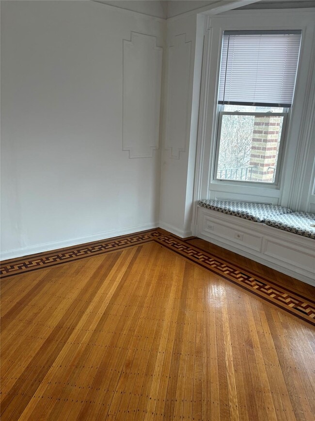 Photo - 62 S Washington St