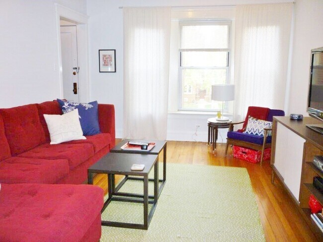 Photo - 2713 W Giddings St Unidad 3R