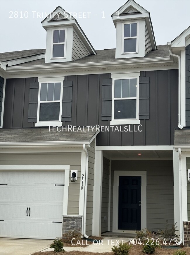 Building Photo - 2810 Trinity St