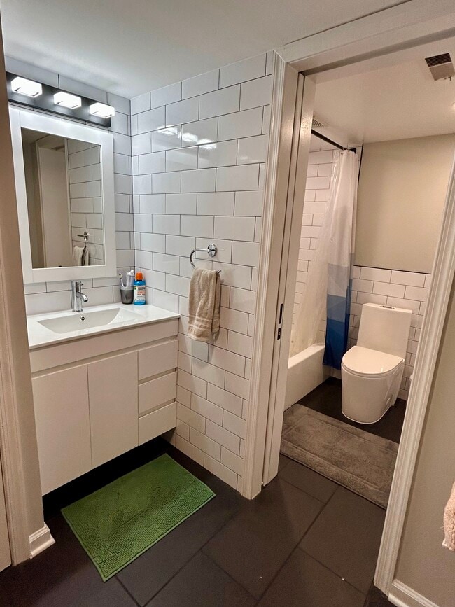 Photo - 2010 1st St NW Unit B