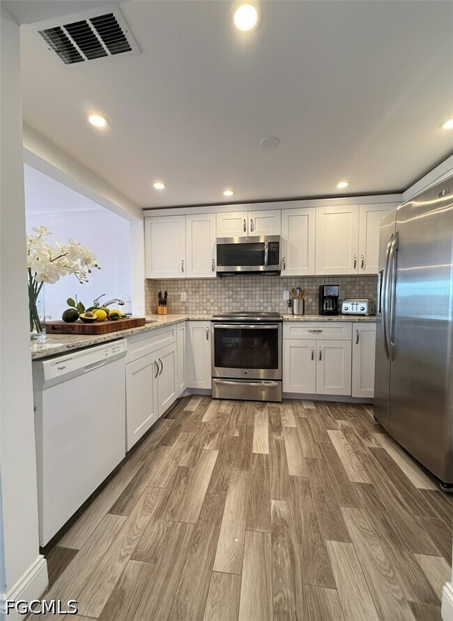 1087 Forest Lakes Dr Unit 306