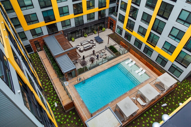 Fenwick Apartments