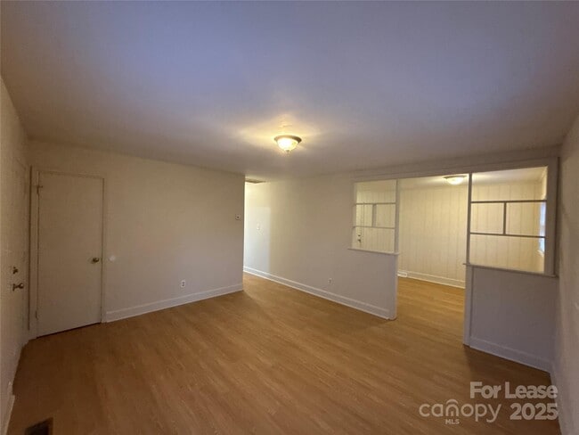 Photo - 4409 Brooktree Dr