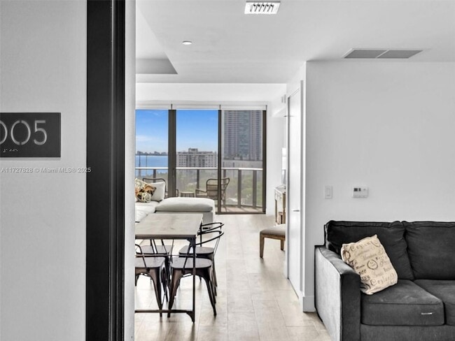 Photo - 121 NE 34th St Unit 1005