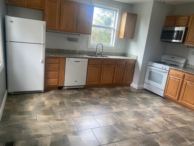 Photo - 736 Clarissa St Unit 1