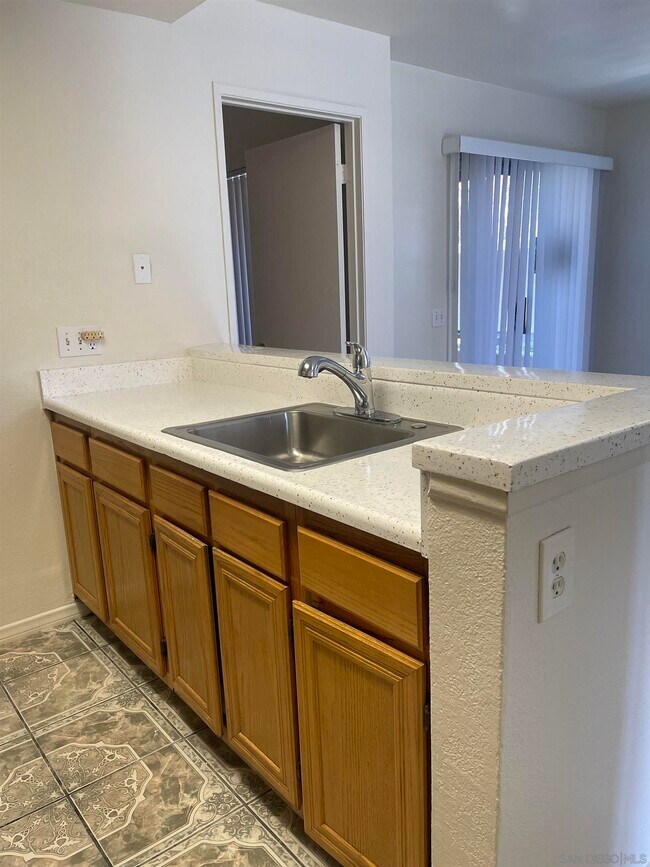 Photo - 2045 Dairy Mart Rd Unidad 1