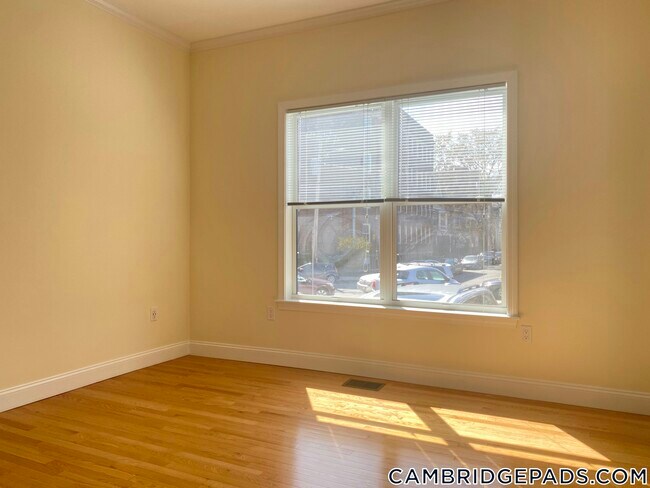 Photo - 15 Langdon St Unit 1