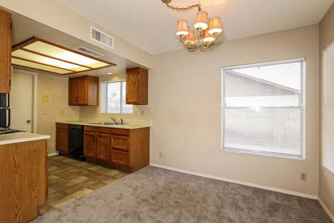 Photo - 8602 W Ruth Ave