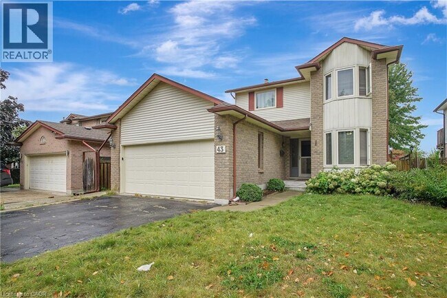 Photo - 43 Holm St