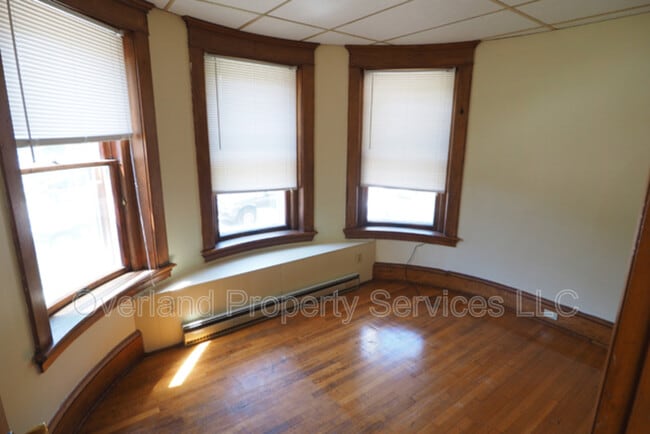 Photo - 90 N Winooski Ave