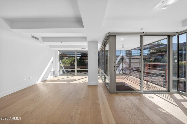 Photo - 7131 E Rancho Vista Dr Unidad 6001