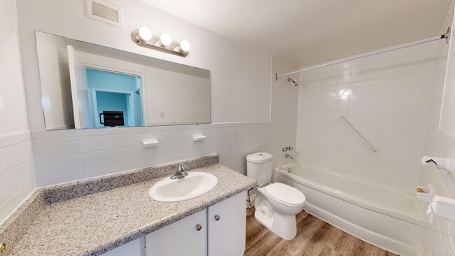 Photo - Stylewood Court