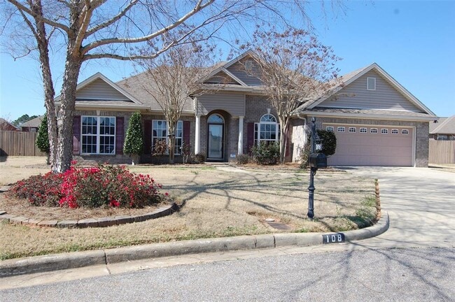Photo - 108 Crenshaw Ct