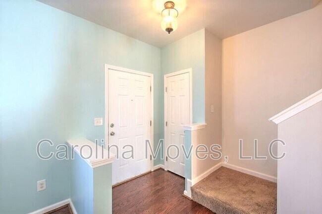 Photo - 314 Moonstone Dr