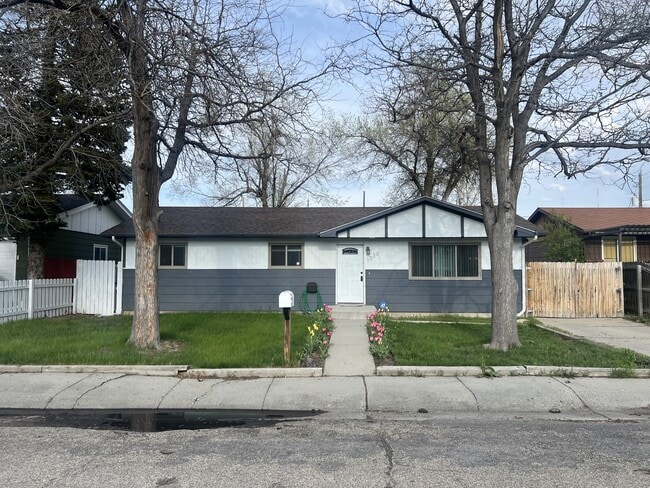 Building Photo - 1335 S Lowell St