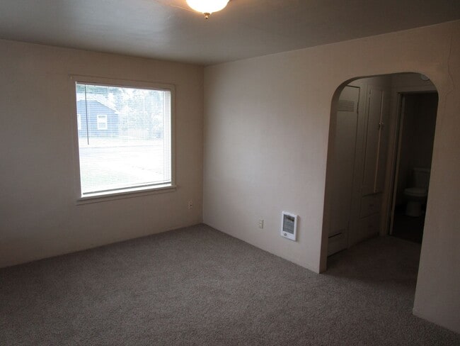 Photo - 0352 Unit 02