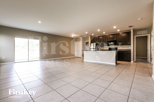 Photo - 23338 Moorhead Ave