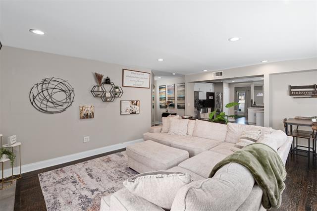 Photo - 5808 Locke Ave