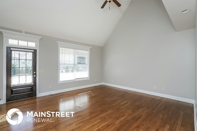 Photo - 320 Sea Biscuit Dr