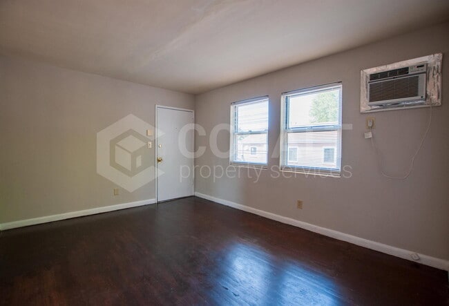954 St Charles Ave NE Unit 2