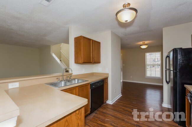 Photo - 3323 Mazen Ct