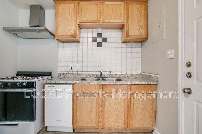 Photo - 3417 S University Dr