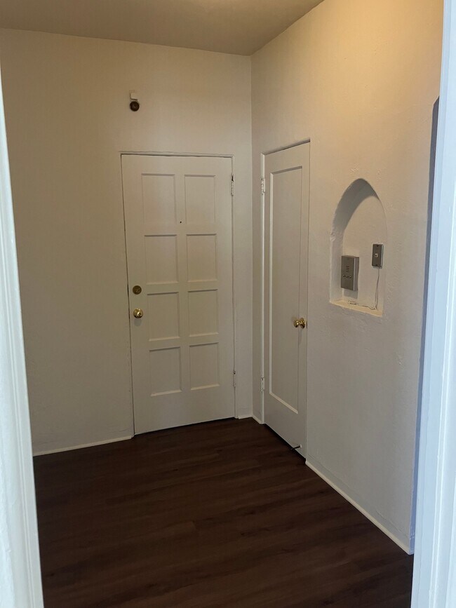 Photo - 2625 Ivy Dr Unit 3