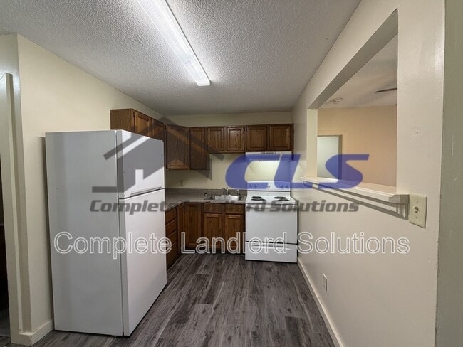 Photo - 1362 Chestnut St