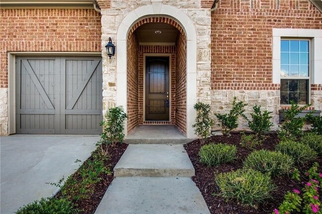 Photo - 2612 Walnut Creek Ln