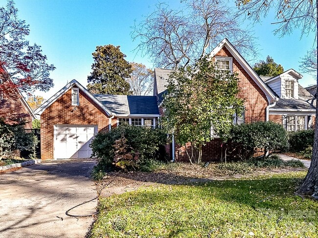 Photo - 711 Mt Vernon Ave