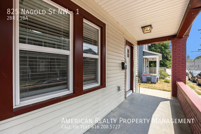 Photo - 825 Nagold St NW